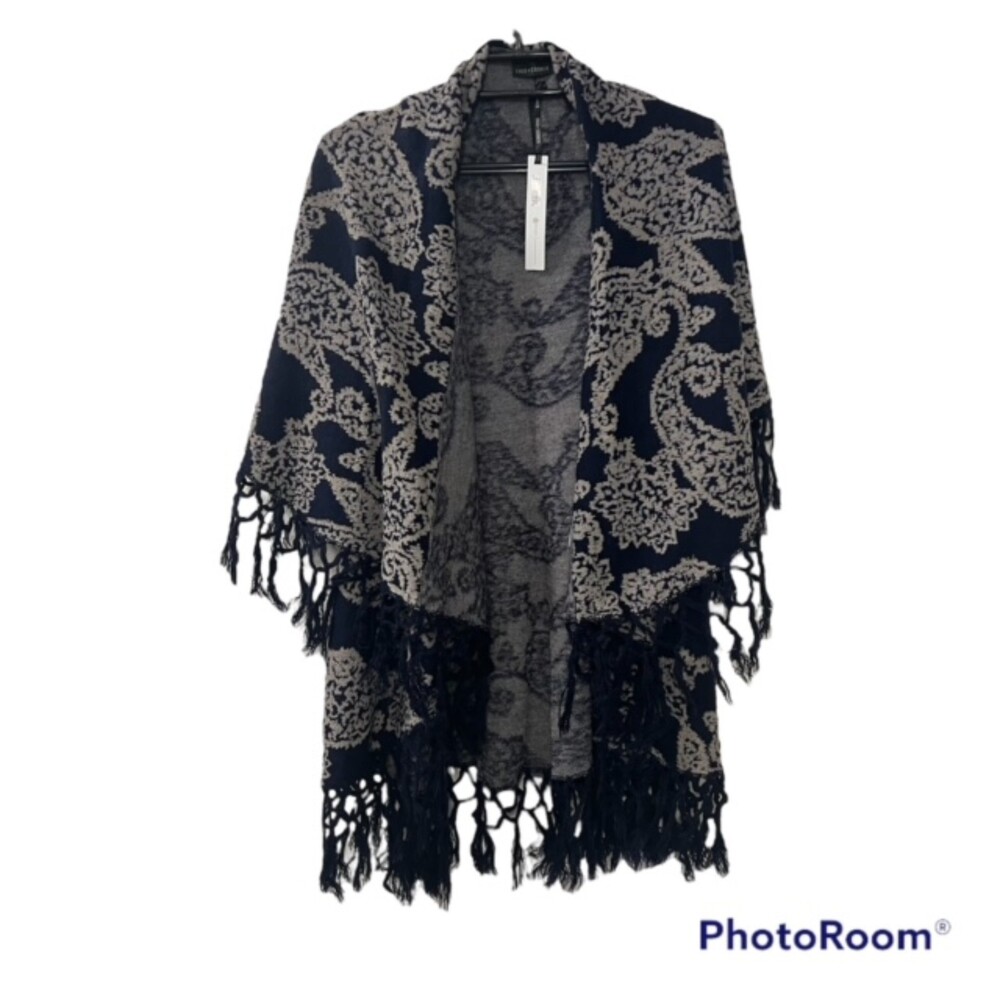NWT Coco + Carmen Womens Navy Paisley Fringe Ruana Poncho Wrap One Size